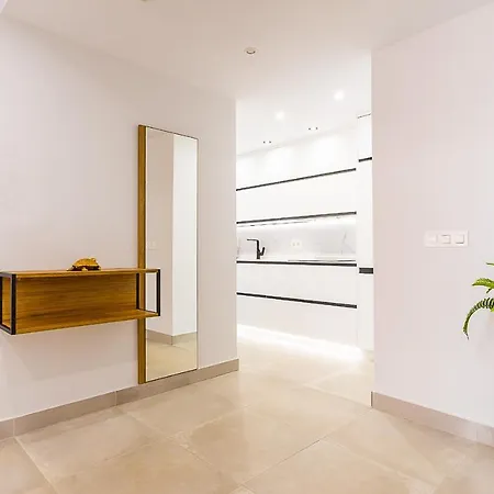 Sea Views In Heart Of By The Beach * Marbella