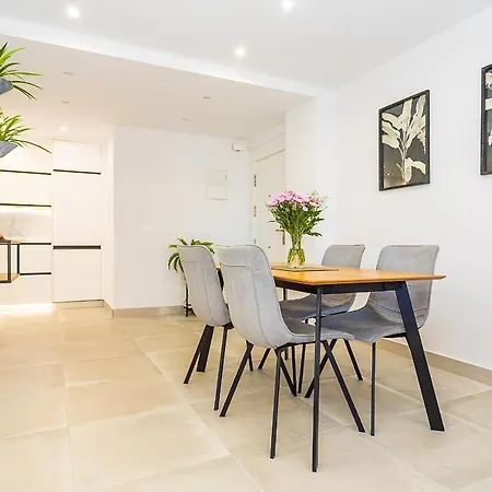 Apartament Sea Views In Heart Of By The Beach Marbella