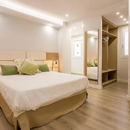 Sea Views In Heart Of By The Beach * Marbella
