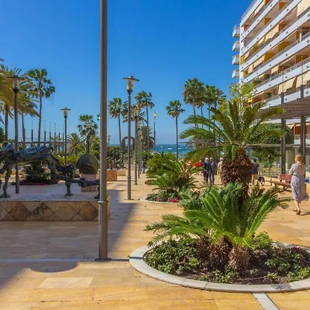 Sea Views In Heart Of By The Beach