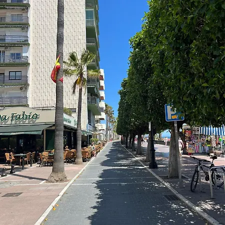 Apartment Sea Views In Heart Of By The Beach *